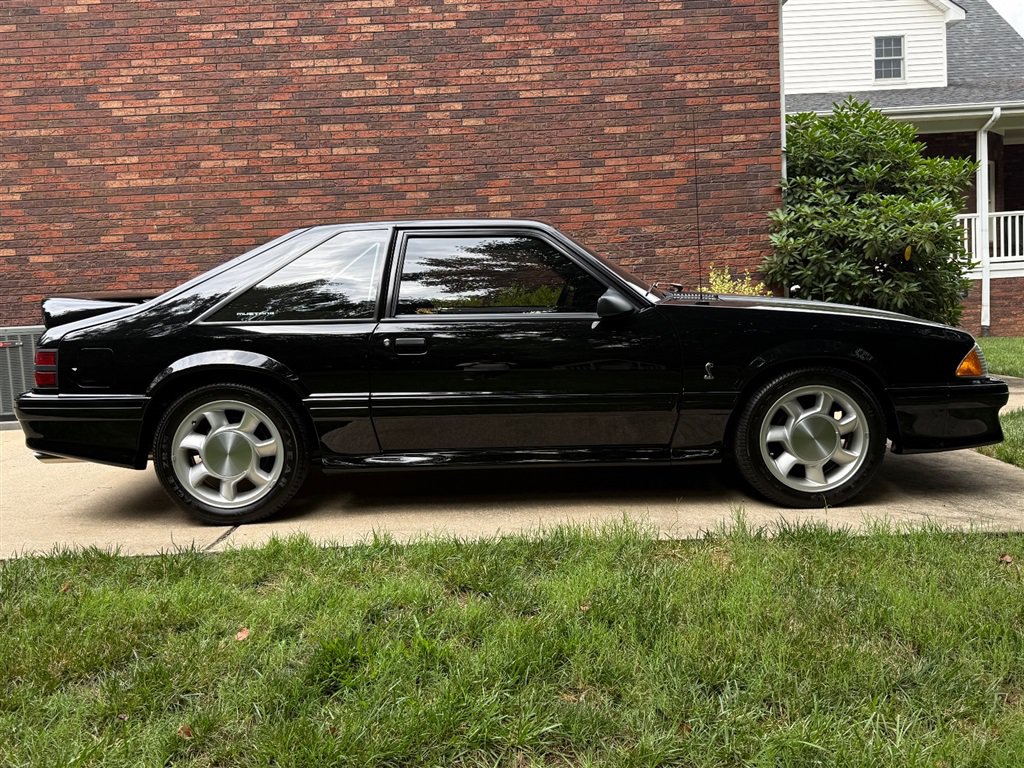 Used 1993 Ford Mustang Cobra RWD image 31