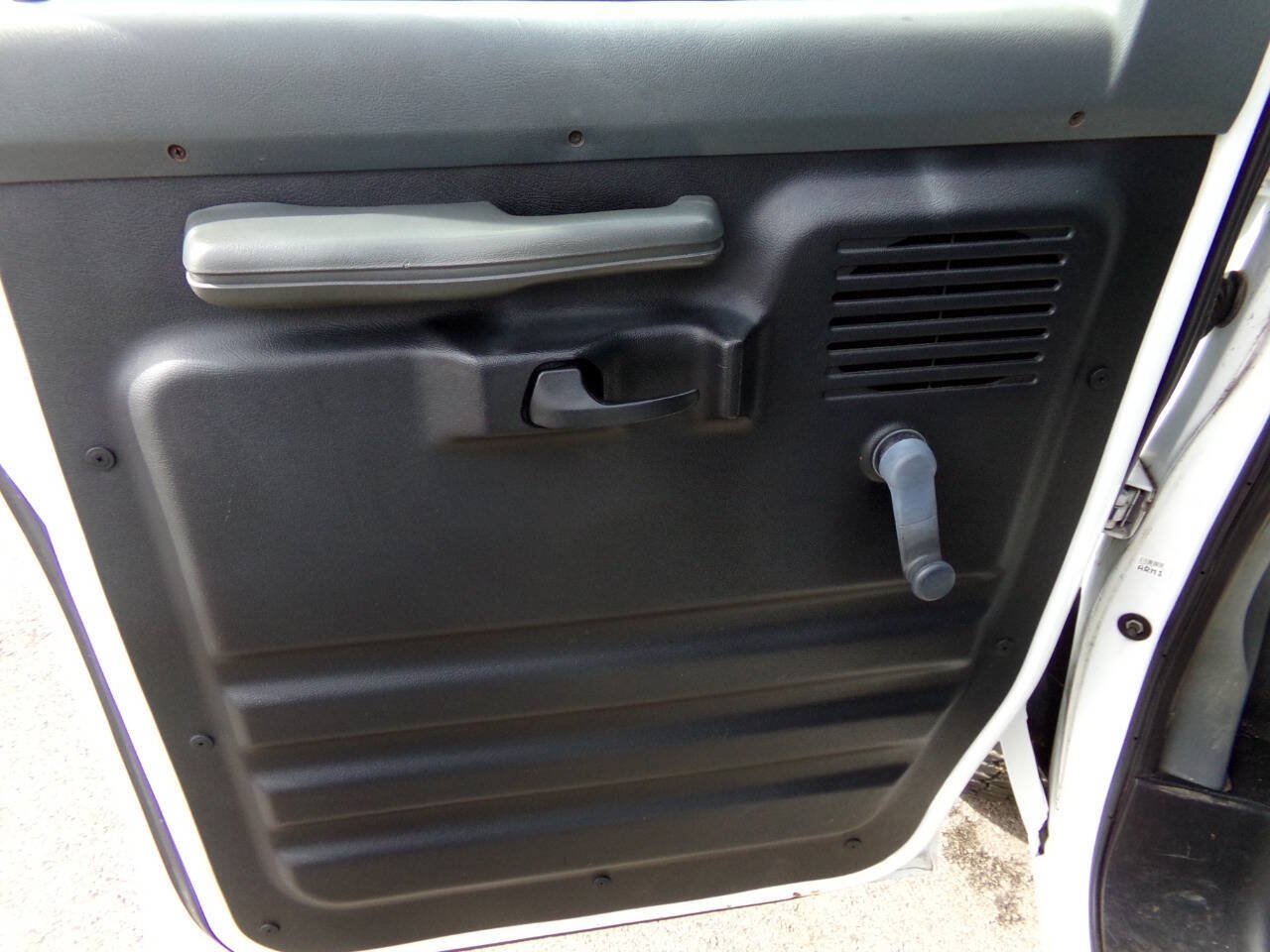 Used 1995 Ford E-250 and Econoline 250 Super RWD image 22