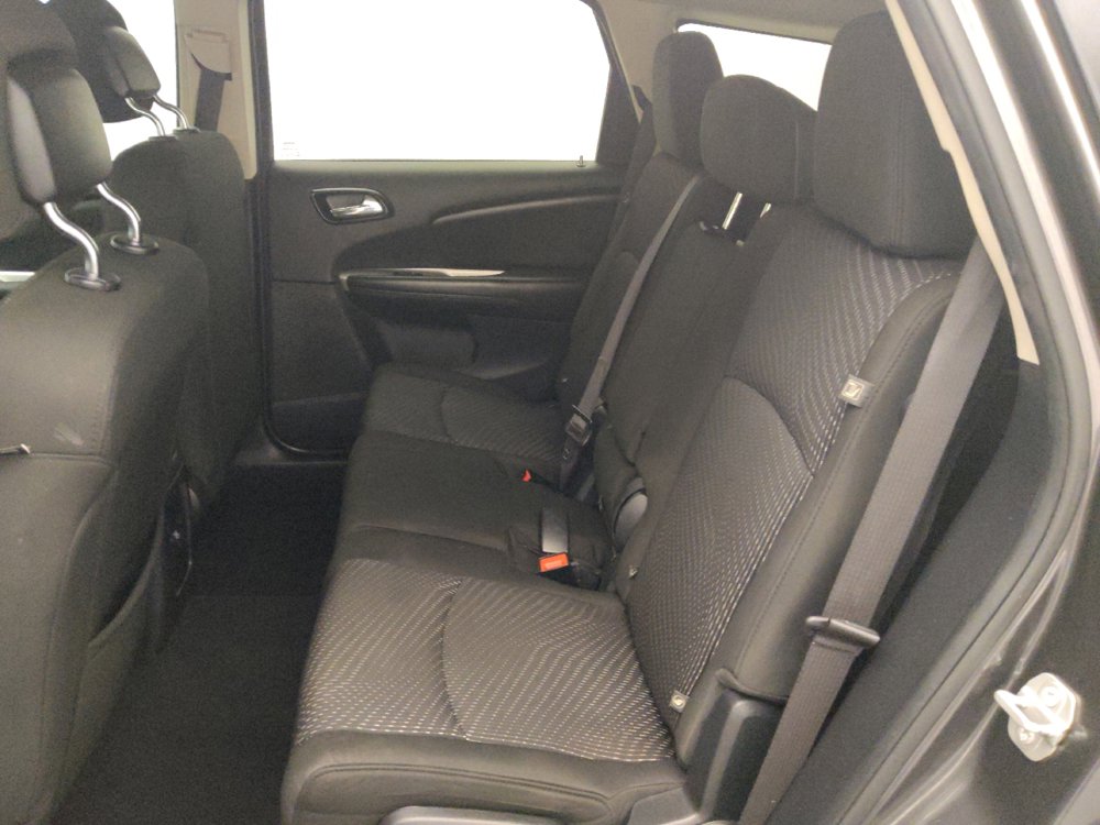 Used 2020 Dodge Journey SE FWD image 18