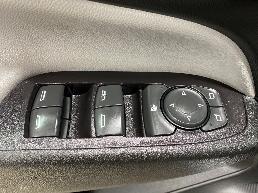 Used 2019 Chevrolet Equinox LS w/ LS Convenience Package AWD/4WD image 28