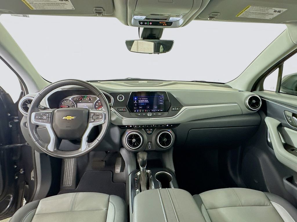 Used 2022 Chevrolet Blazer LT w/ Sound & Technology Package image 3