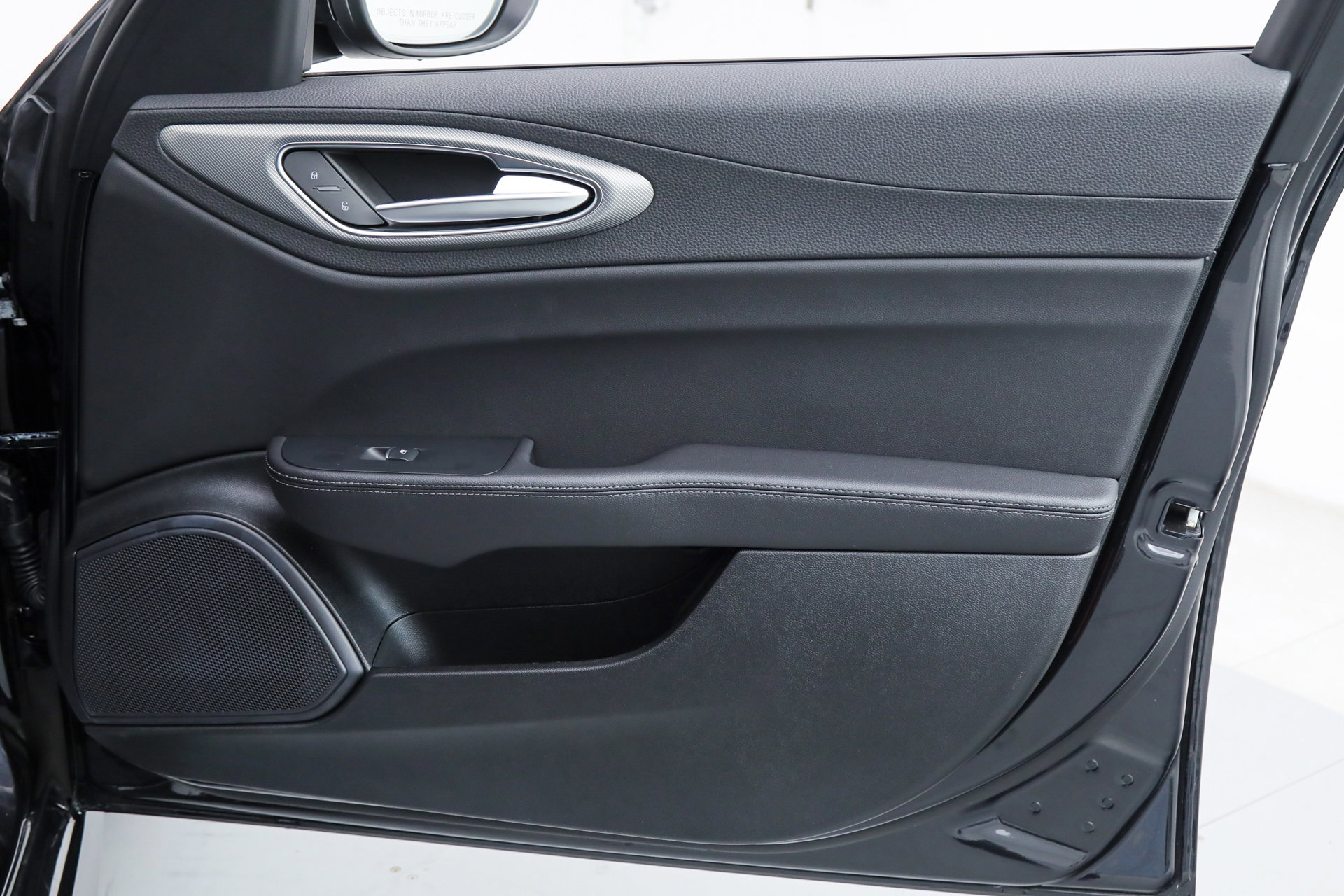 New 2025 Alfa Romeo Giulia w/ Driving Assist Package image 12