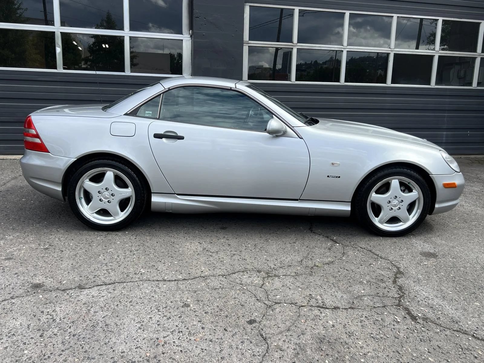 Used 1999 Mercedes-Benz SLK 230 image 19