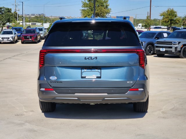 Certified 2026 Kia Carnival SX Prestige FWD image 6