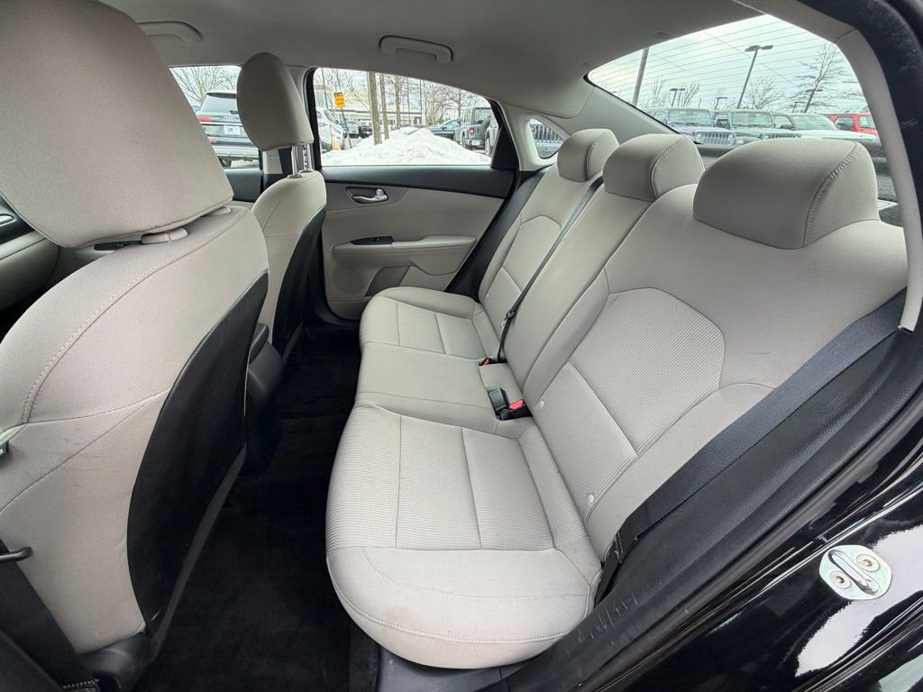 Used 2019 Kia Forte LXS image 17