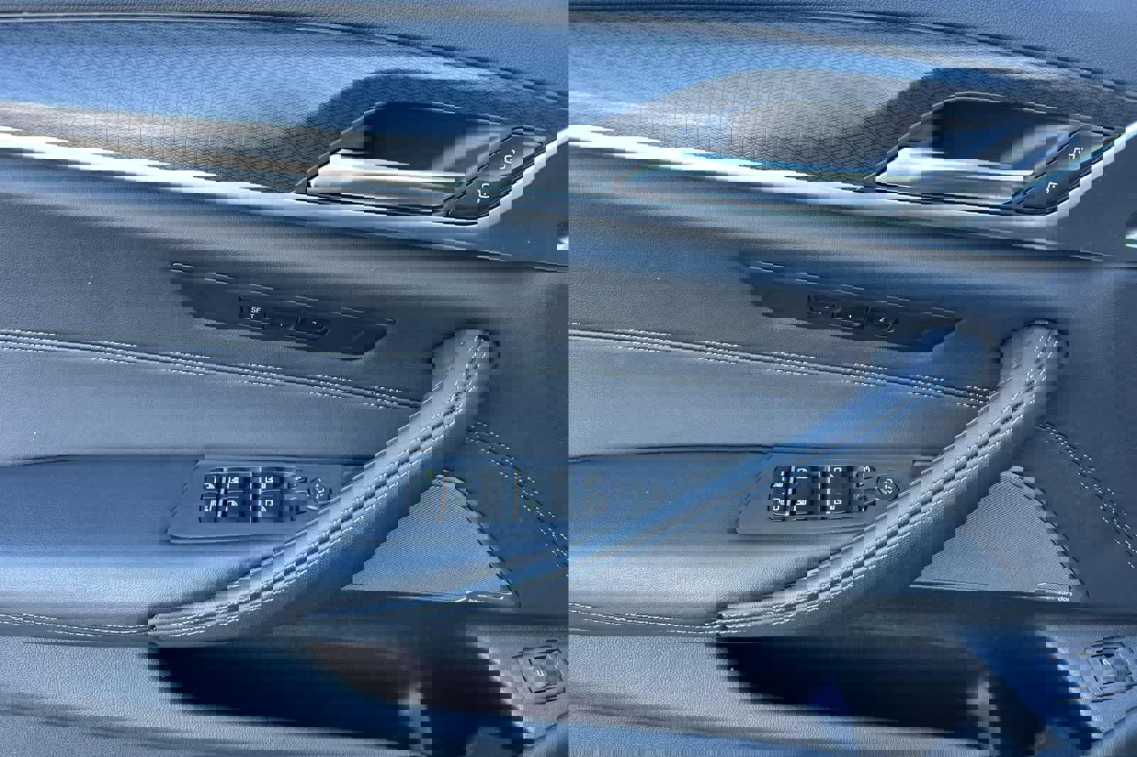 Used 2021 BMW 540i w/ Executive Package image 12