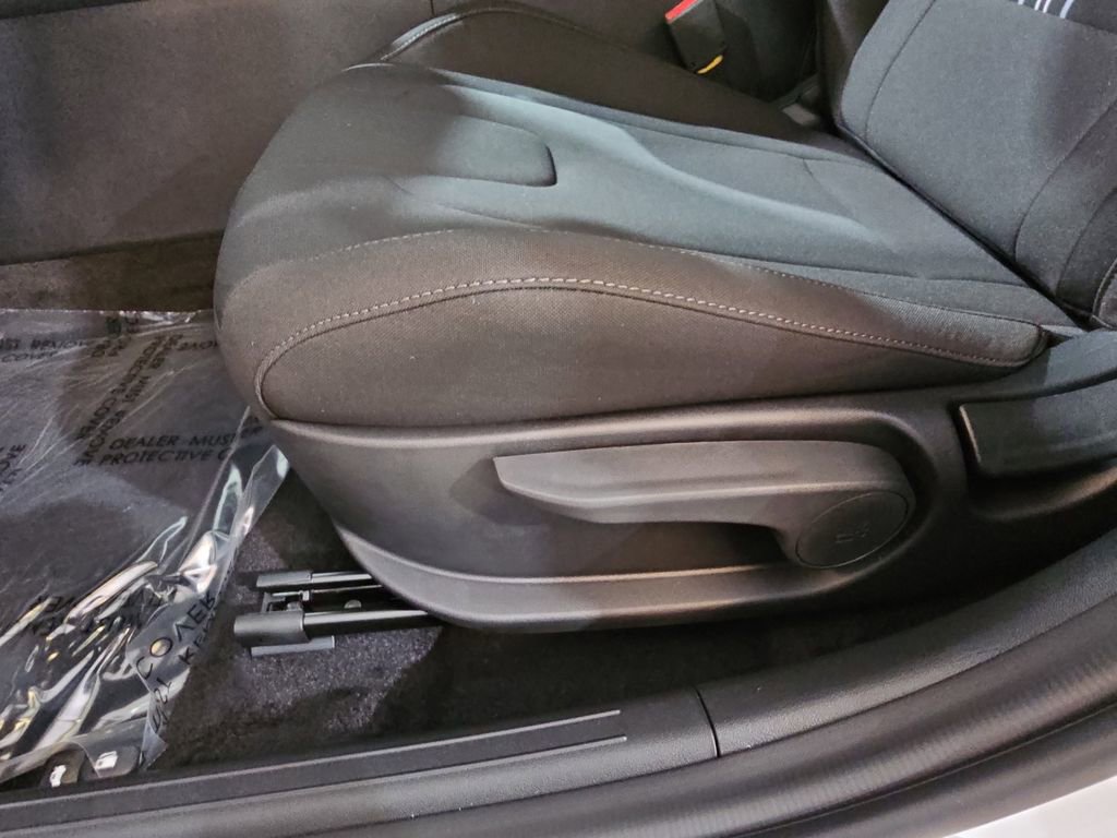 New 2025 Hyundai Elantra Sport image 27