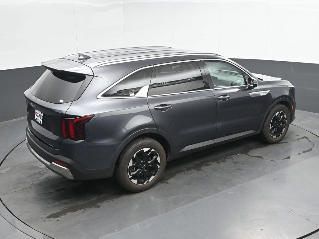 Used 2024 Kia Sorento S FWD image 31