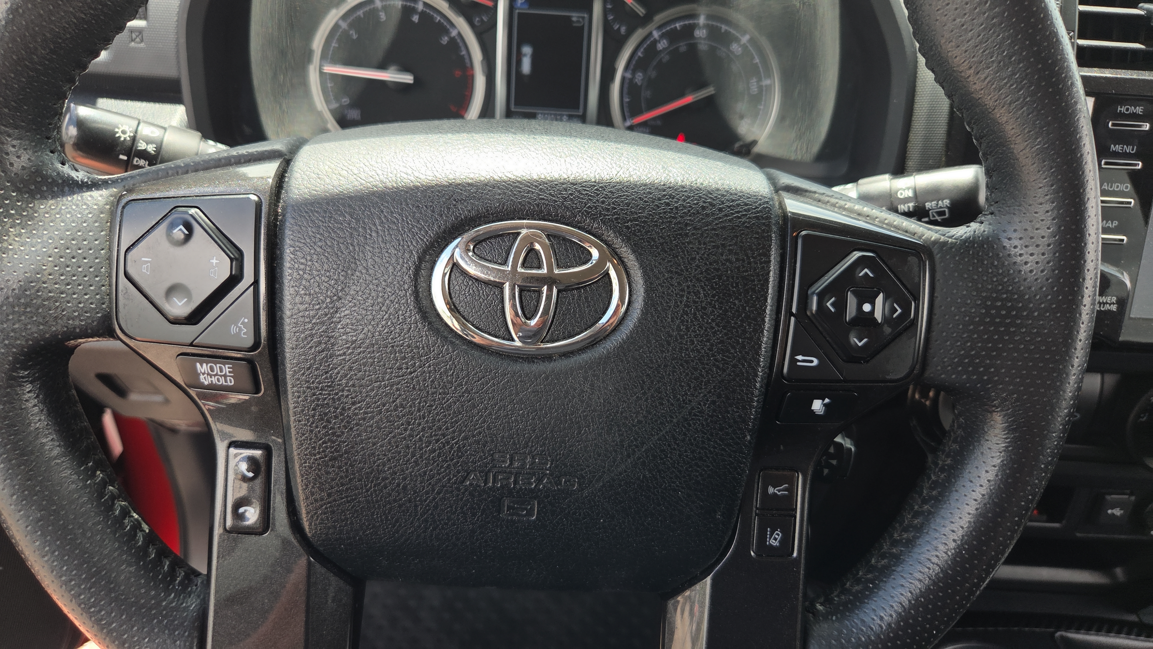 Certified 2021 Toyota 4Runner TRD Off-Road AWD/4WD image 16