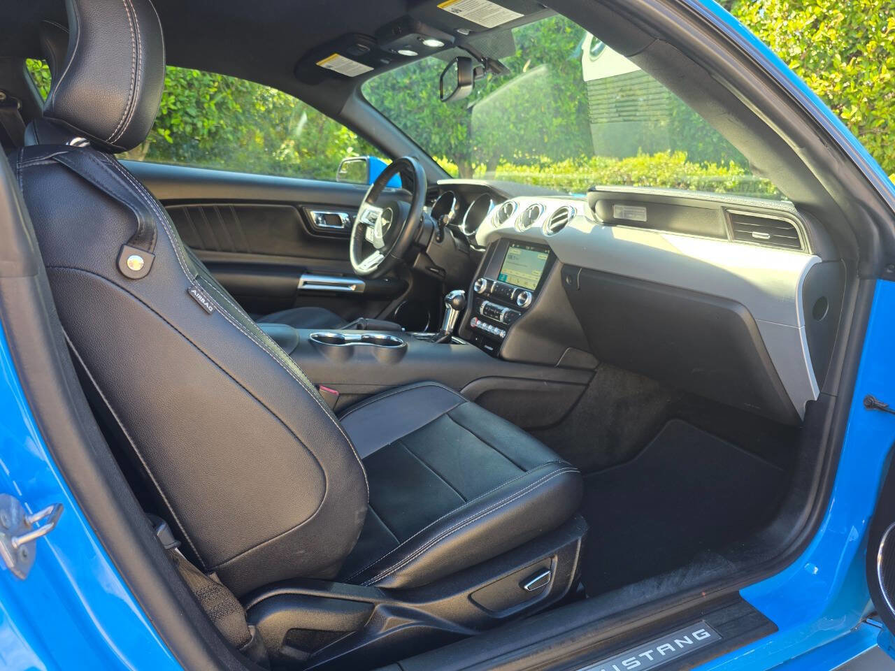 Used 2017 Ford Mustang Premium image 29