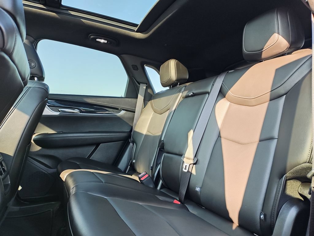 Used 2023 Cadillac XT5 Premium Luxury AWD/4WD image 14