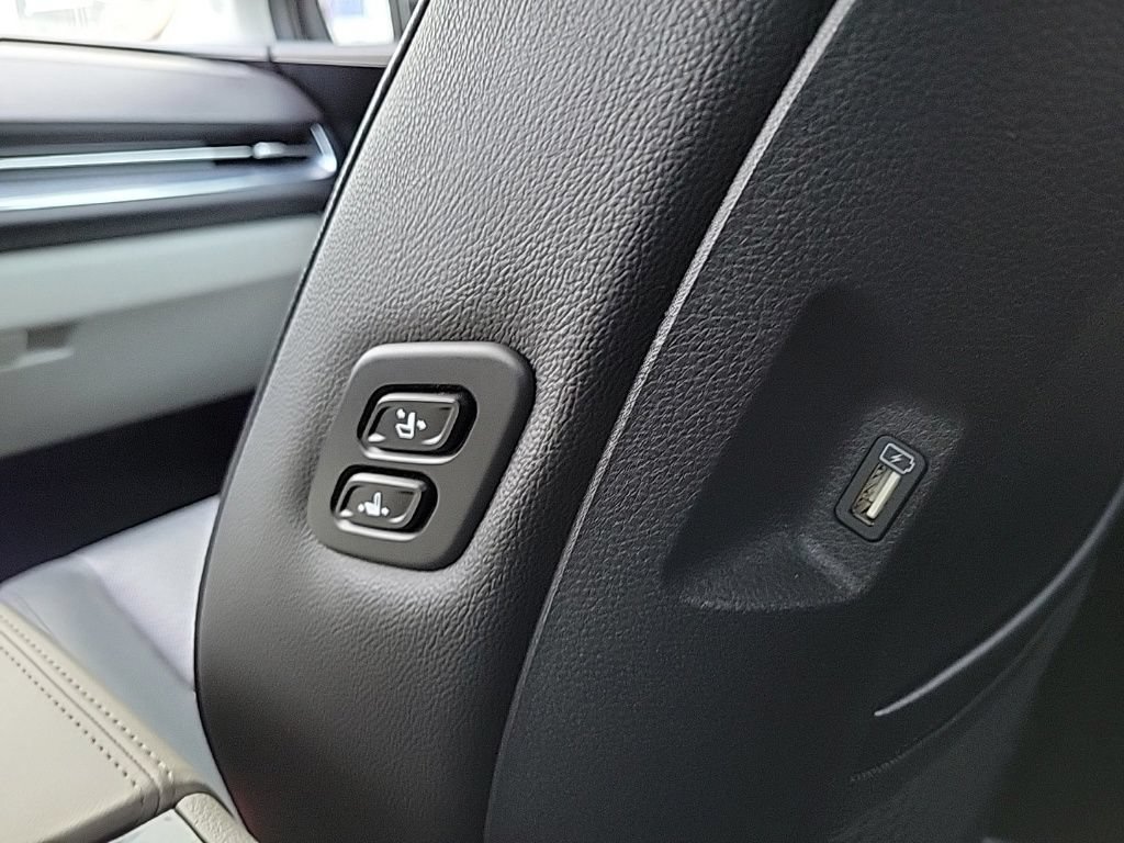 Used 2022 Kia Carnival SX Prestige FWD image 21