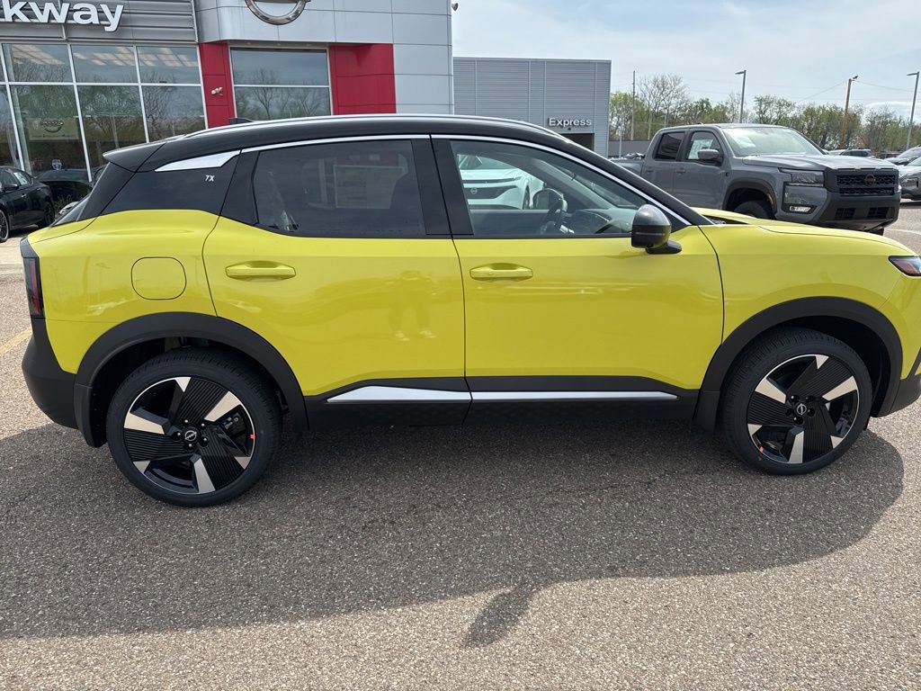 New 2026 Nissan Kicks SR w/ SR Premium Package AWD/4WD image 8