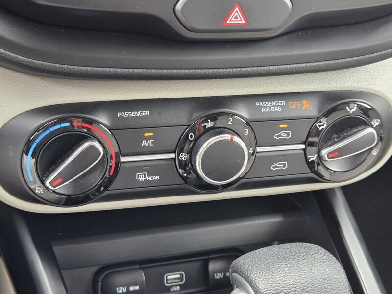 Used 2020 Kia Soul S FWD image 26