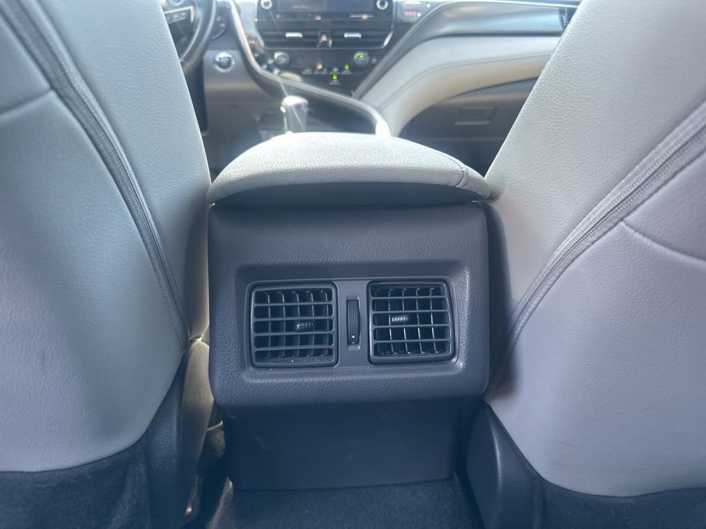Used 2023 Toyota Camry XSE image 14