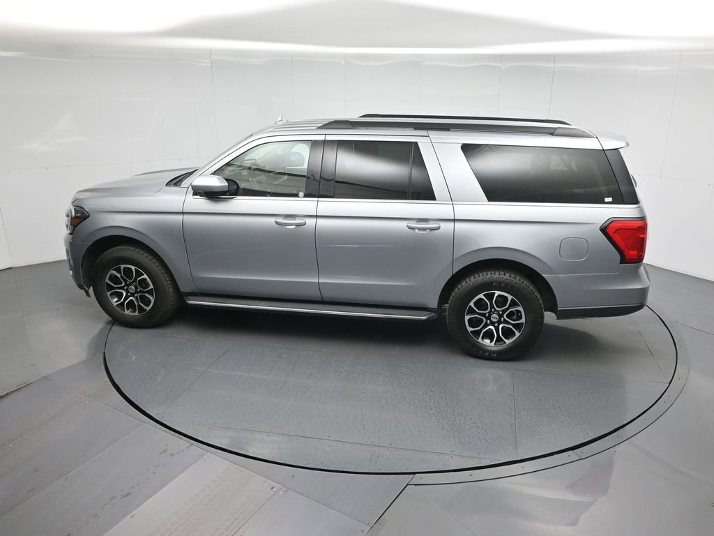 Used 2023 Ford Expedition Max XLT image 45