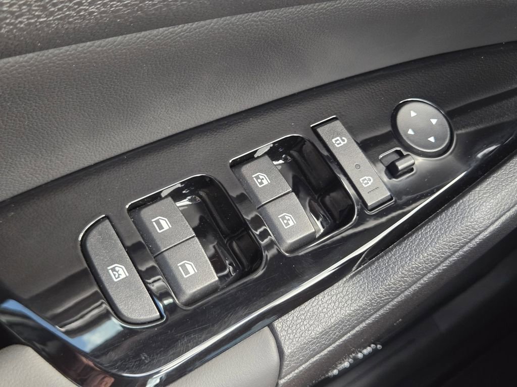 Used 2024 Kia Sportage SX image 30