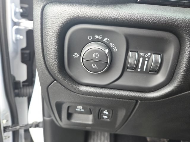 New 2026 RAM 1500 Laramie w/ Night Edition AWD/4WD image 12