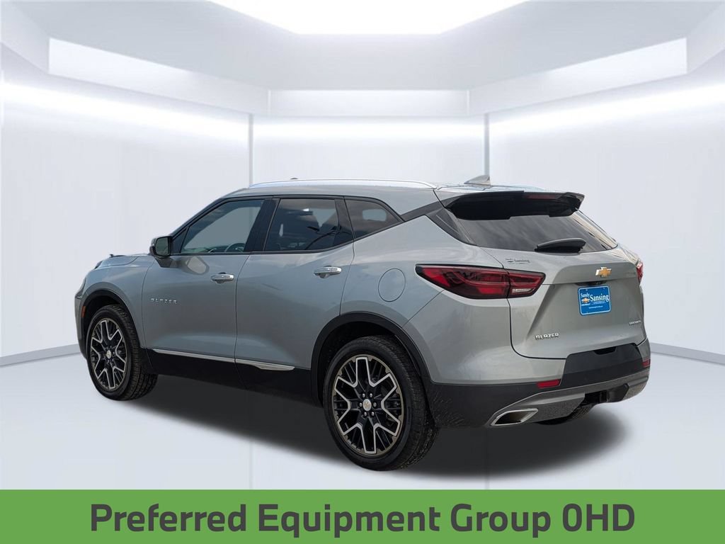 Used 2023 Chevrolet Blazer Premier w/ Driver Confidence II Package FWD image 4