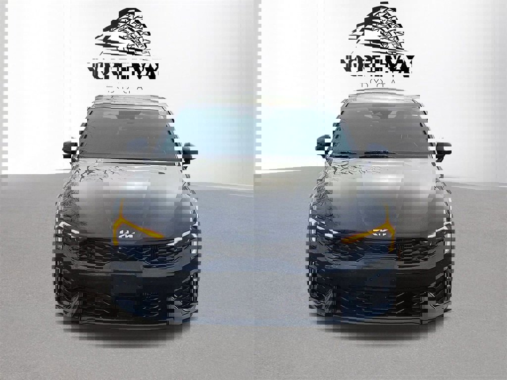 Used 2025 Kia K5 GT image 9