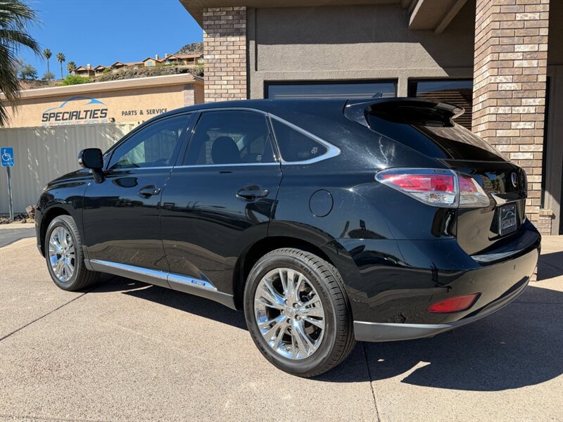 Used 2013 Lexus RX 450h FWD w/ Navigation Pkg image 31