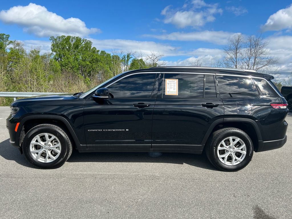 Used 2023 Jeep Grand Cherokee L Limited w/ Trailer Tow Group (B) AWD/4WD image 9