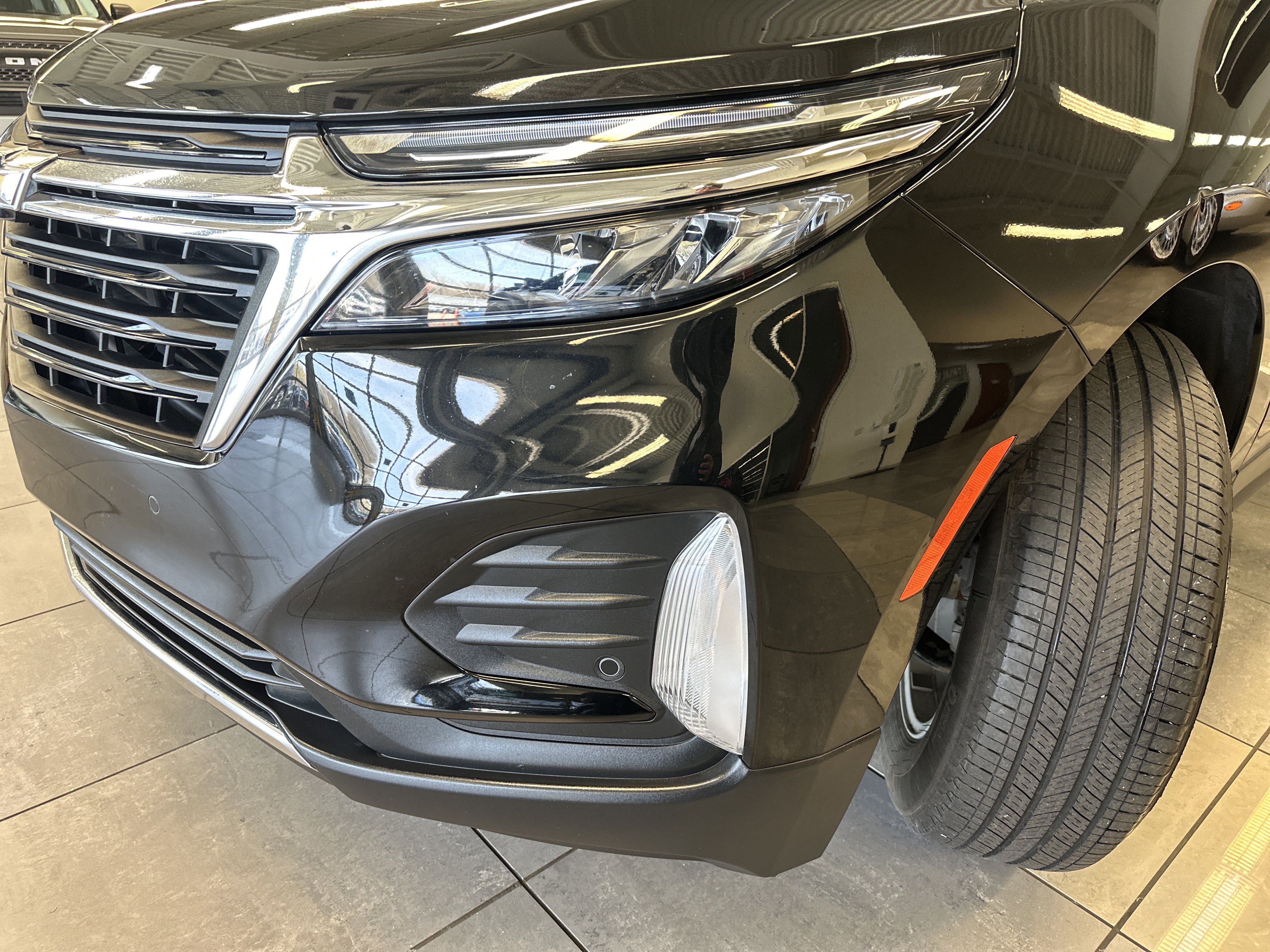 Used 2024 Chevrolet Equinox LT FWD image 17