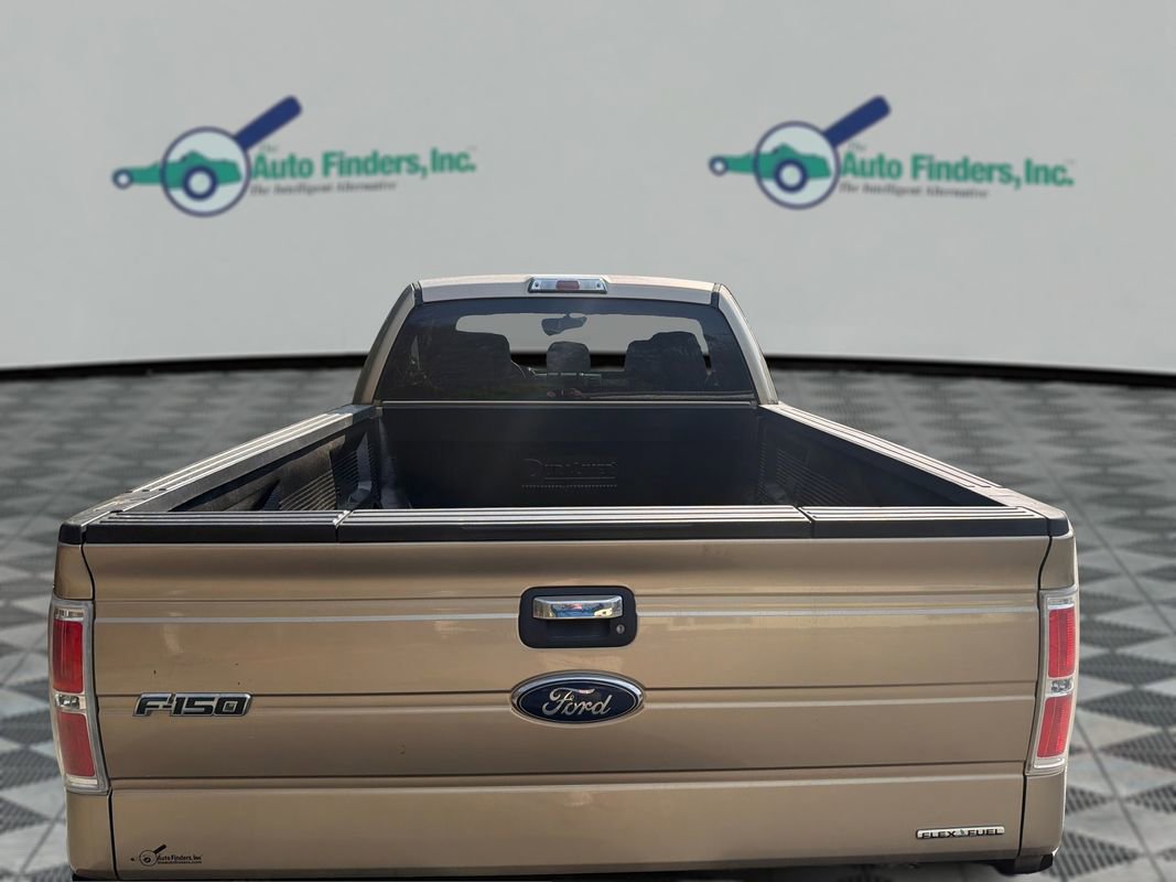 Used 2014 Ford F150 XLT w/ XLT Chrome Package image 28