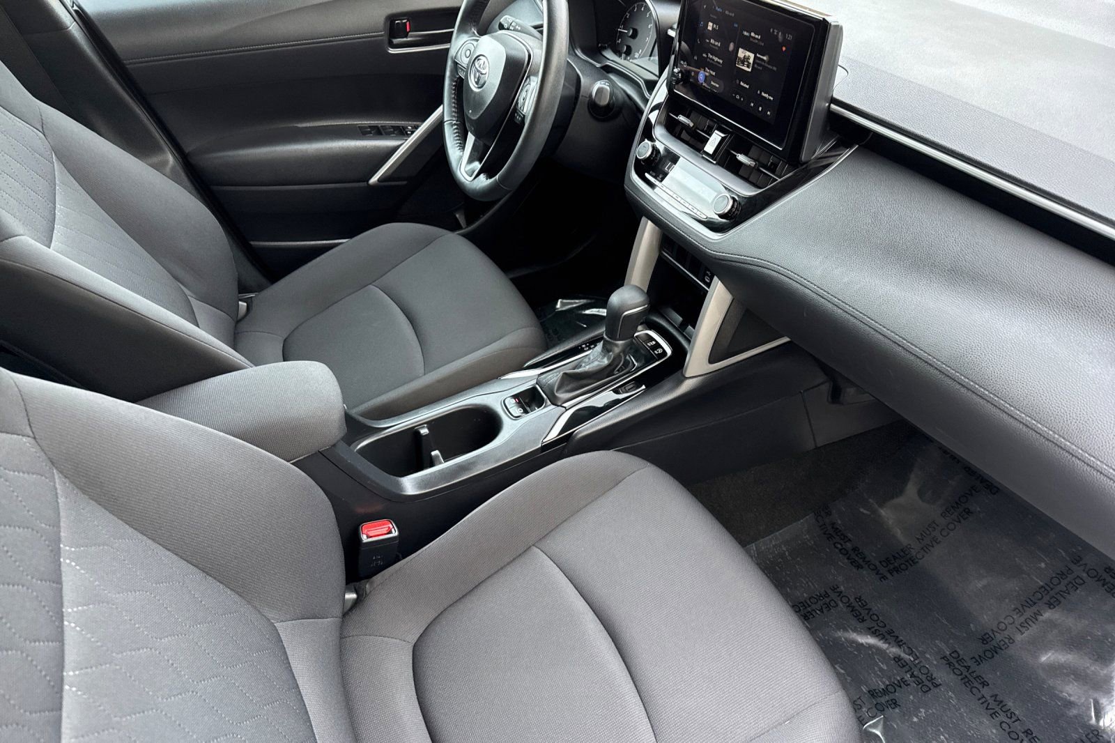 Used 2024 Toyota Corolla Cross LE image 16