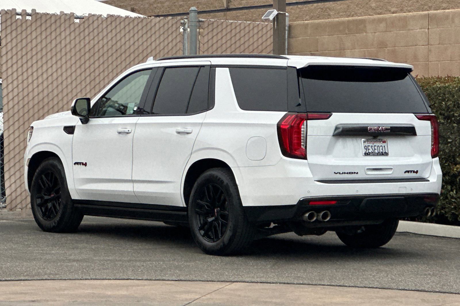 Used 2023 GMC Yukon AT4 image 6