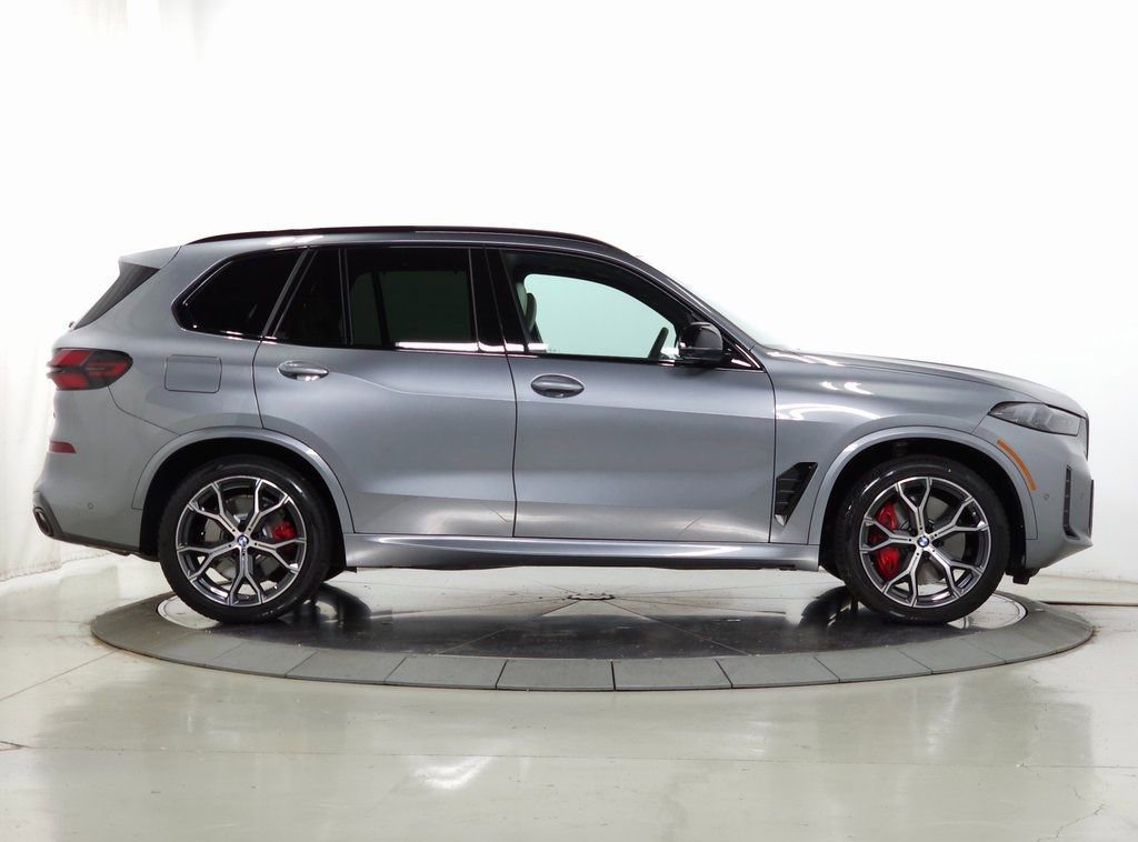 Used 2025 BMW X5 M60i image 13