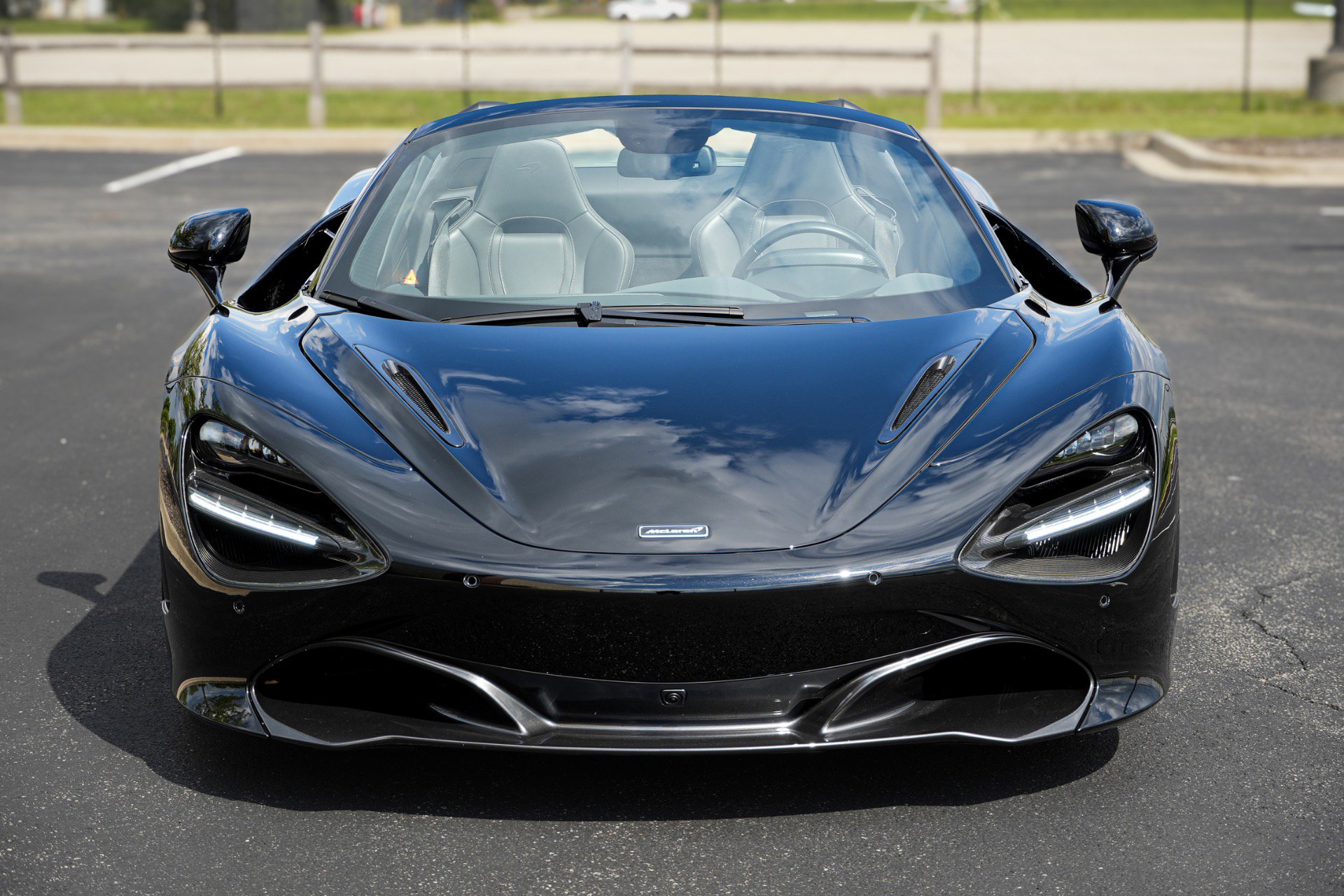 Used 2020 McLaren 720S Luxury RWD image 5