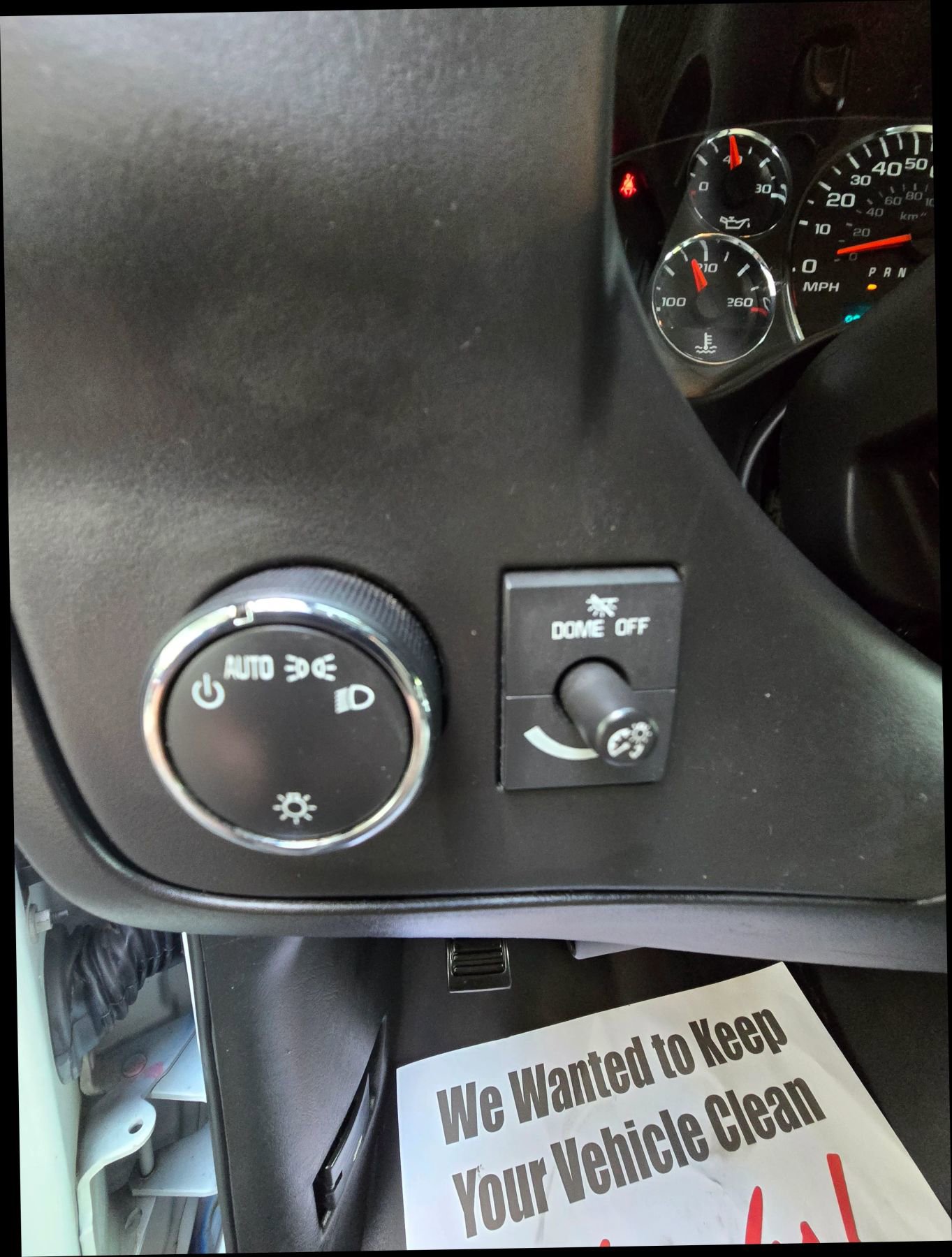Used 2018 Chevrolet Express 3500 w/ Power Convenience Package RWD image 16