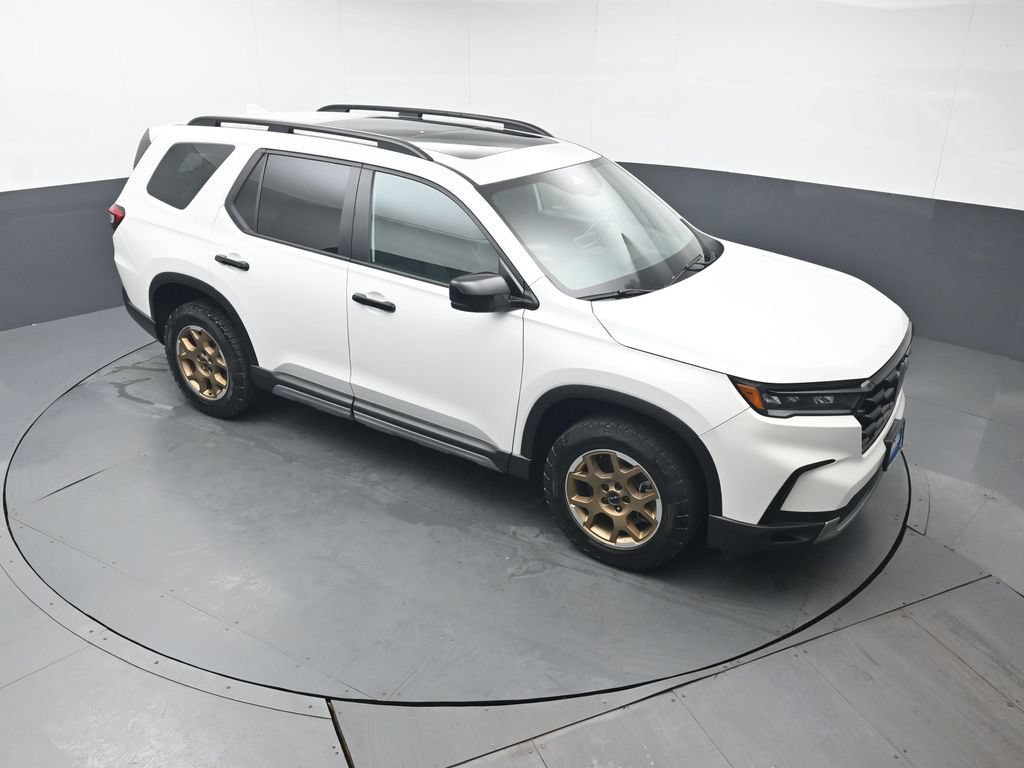 Certified 2024 Honda Pilot TrailSport image 44