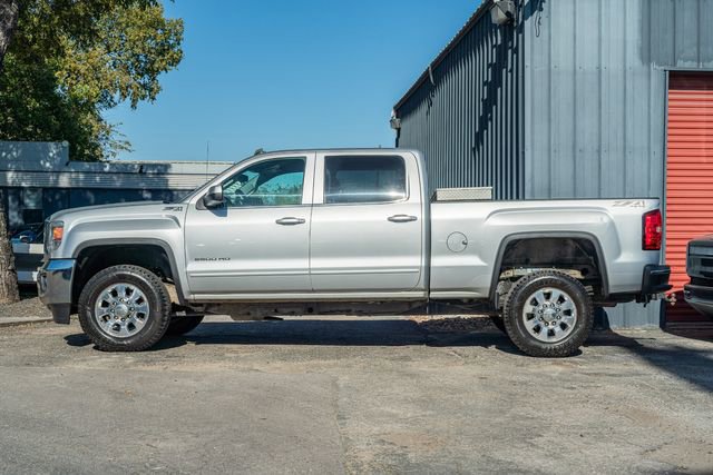 Used 2015 GMC Sierra 2500 SLE image 3
