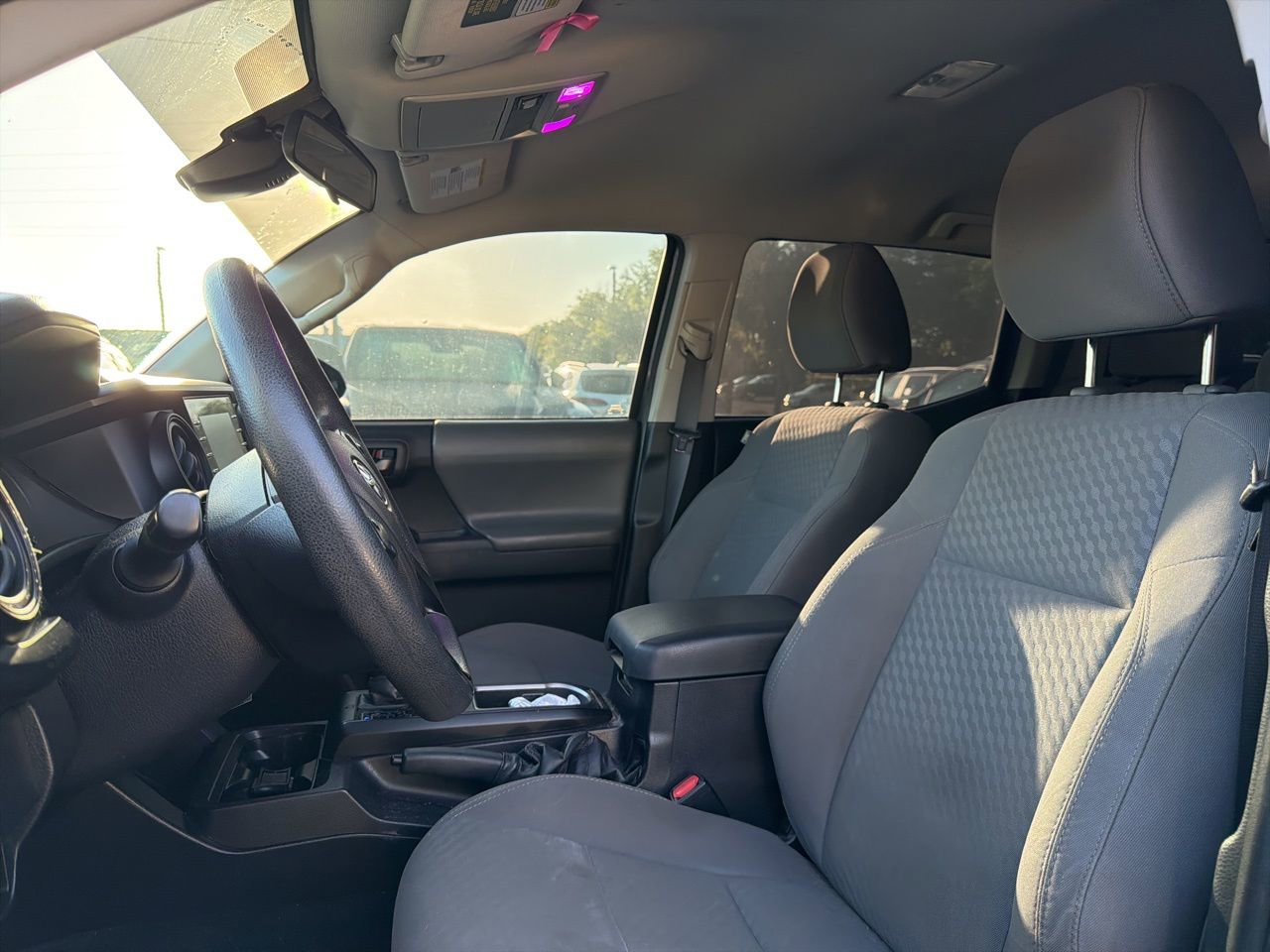 Used 2021 Toyota Tacoma SR w/ SR Convenience Package image 9