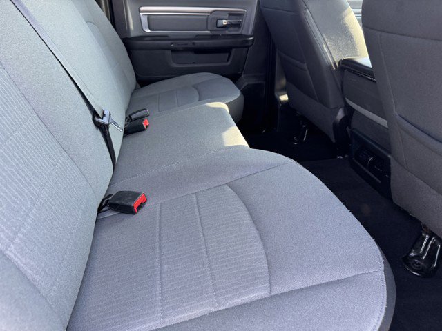 Used 2022 RAM 1500 Classic SLT image 9