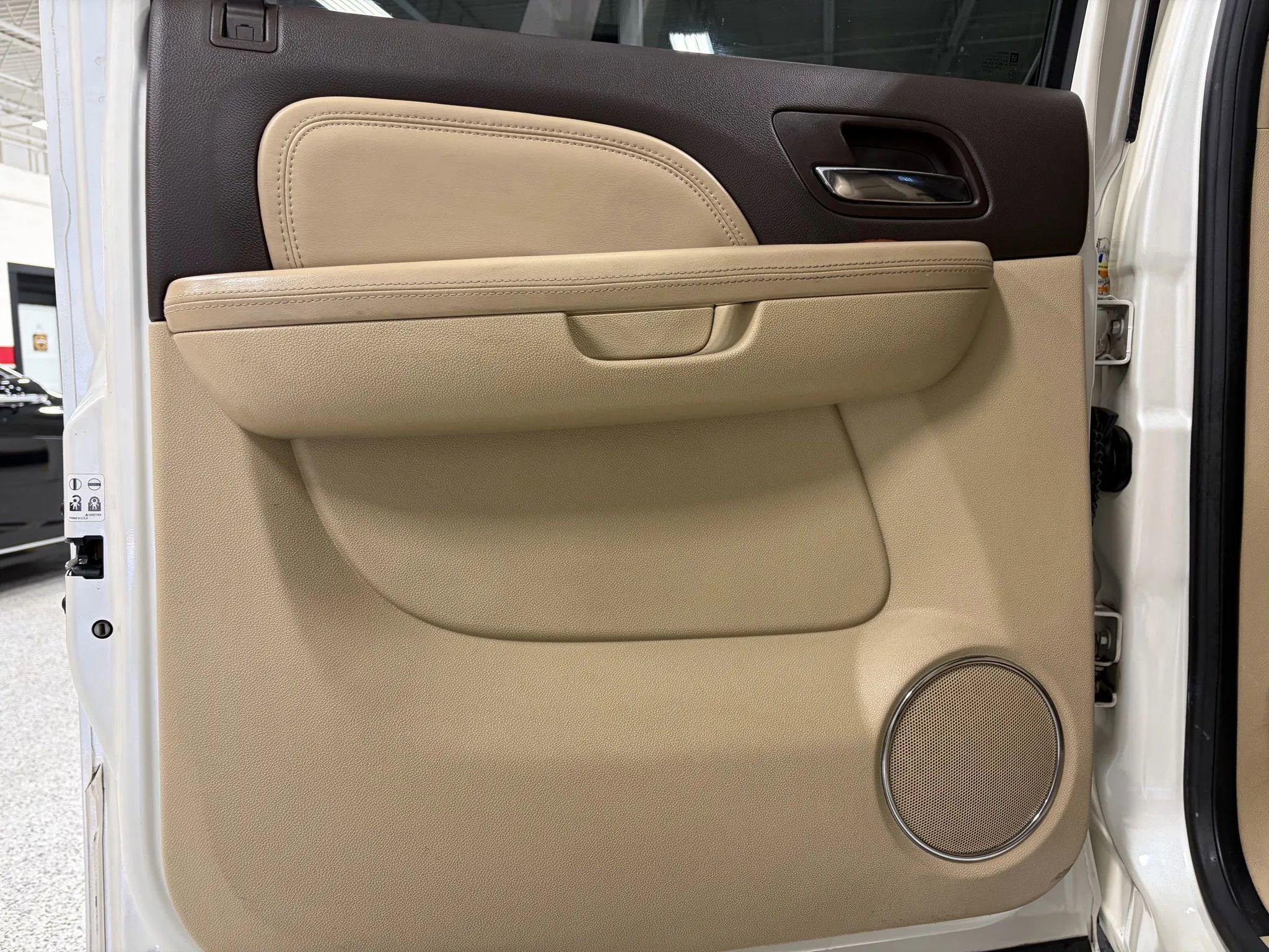 Used 2012 GMC Yukon XL Denali image 22