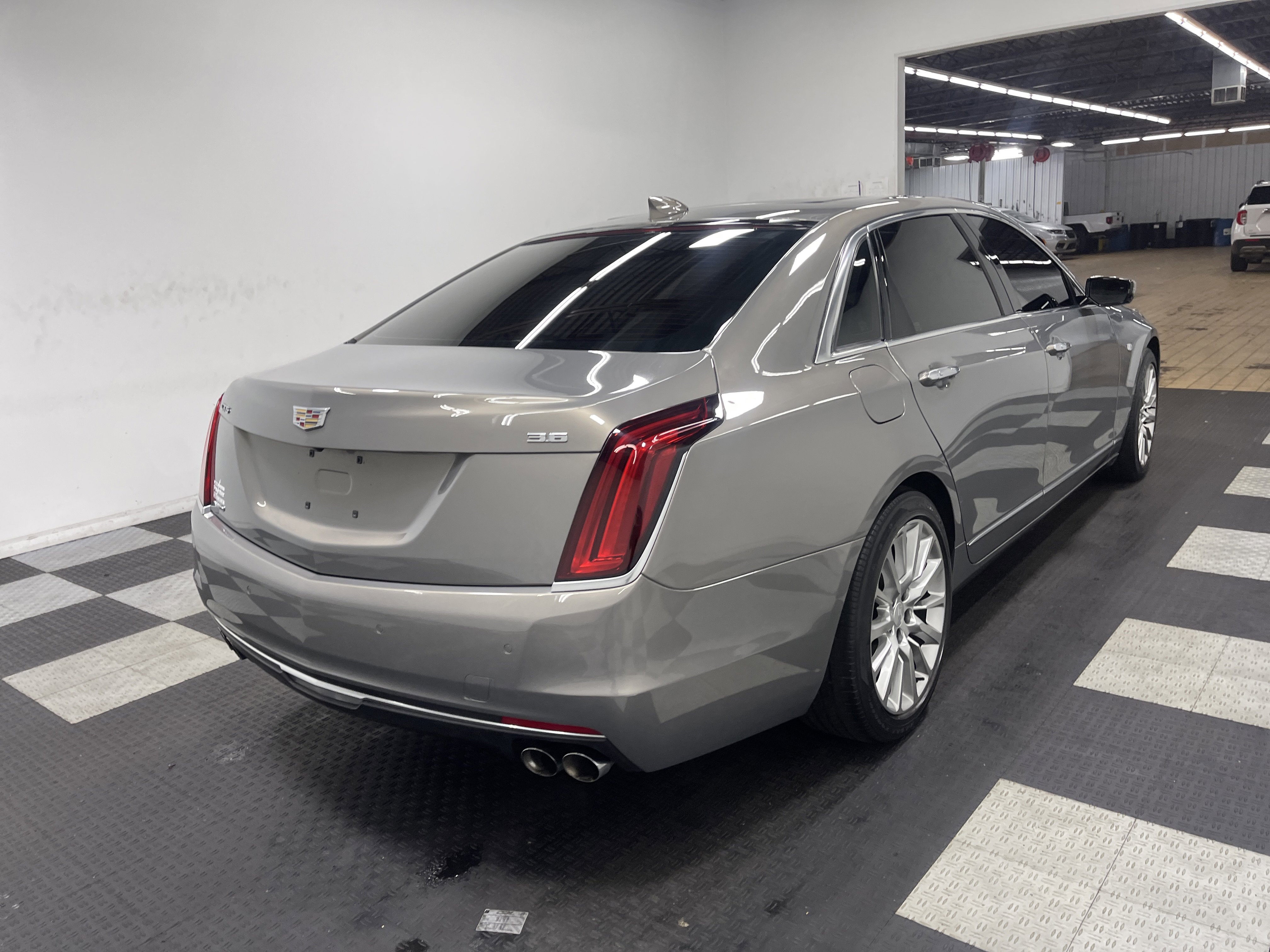 Used 2018 Cadillac CT6 3.6 AWD image 5