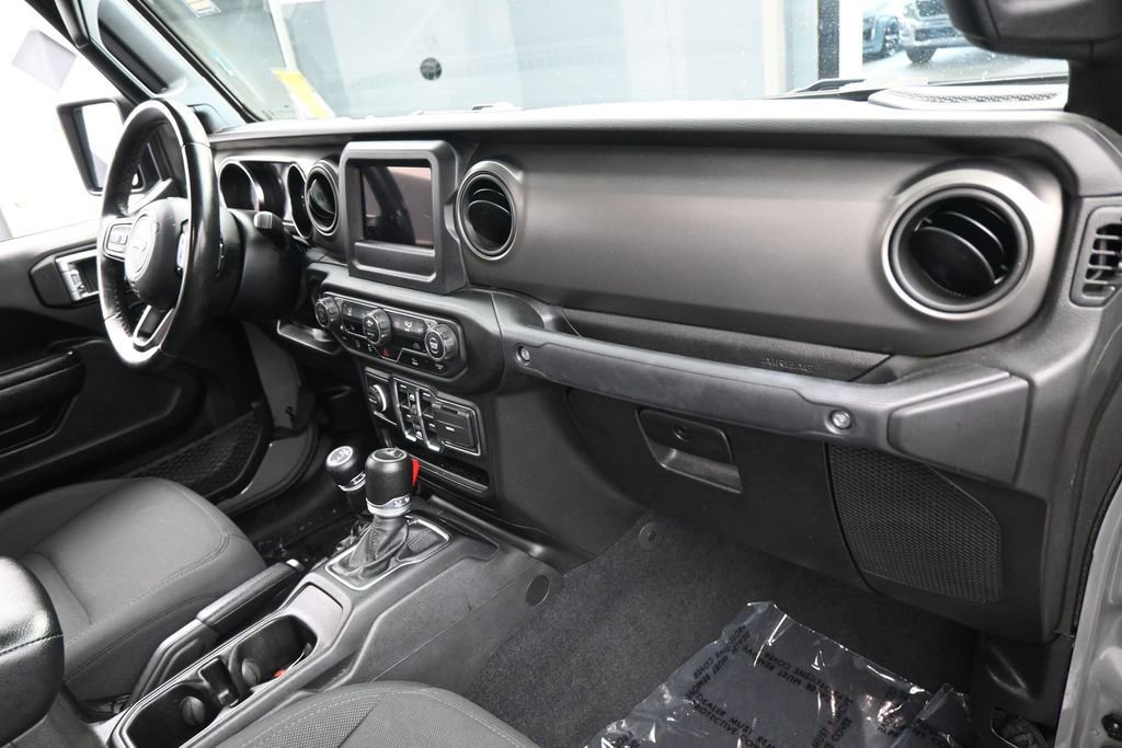 Used 2022 Jeep Gladiator Sport AWD/4WD image 39
