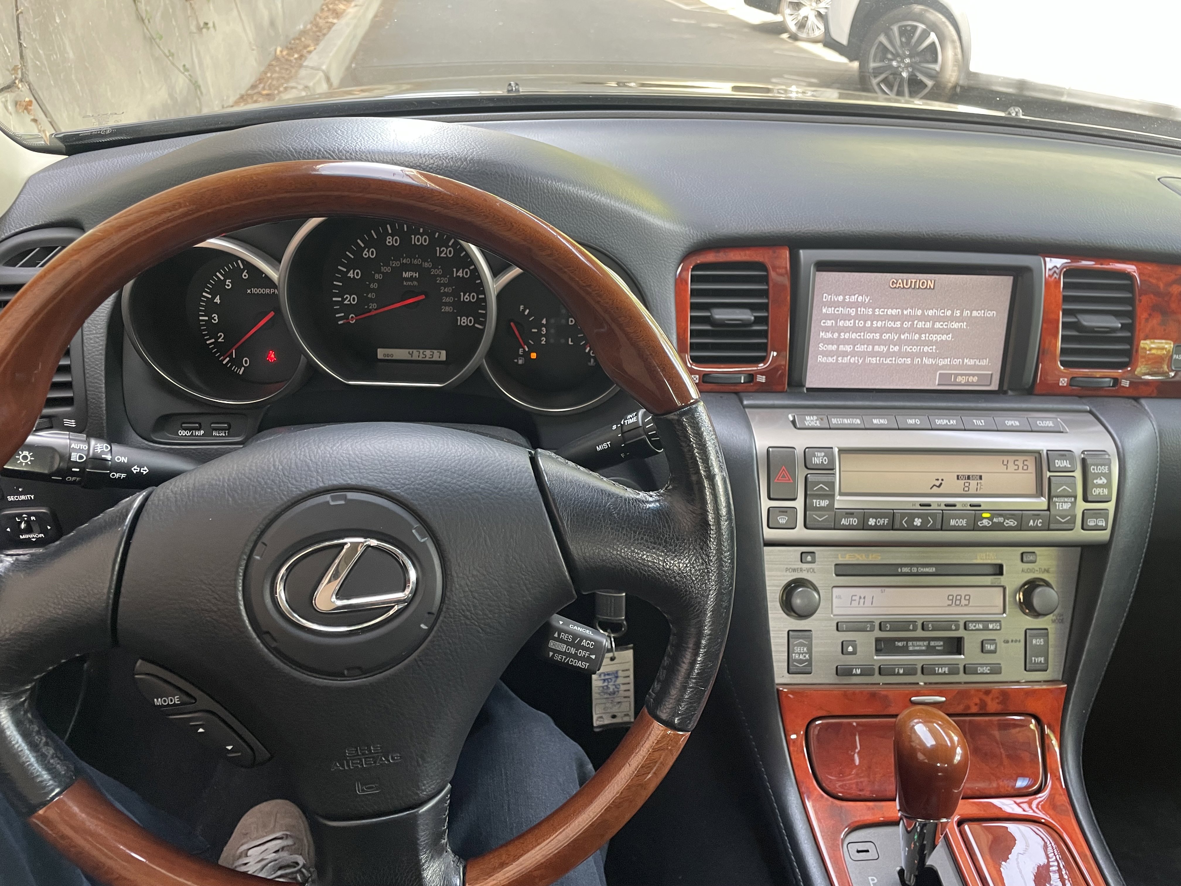 Used 2002 Lexus SC 430 Convertible image 11