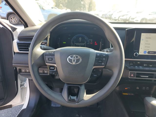 Used 2025 Toyota Camry LE image 25