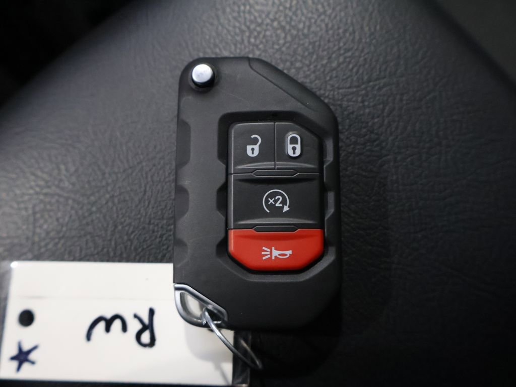 Used 2024 Jeep Wrangler Unlimited w/ Convenience Group image 25