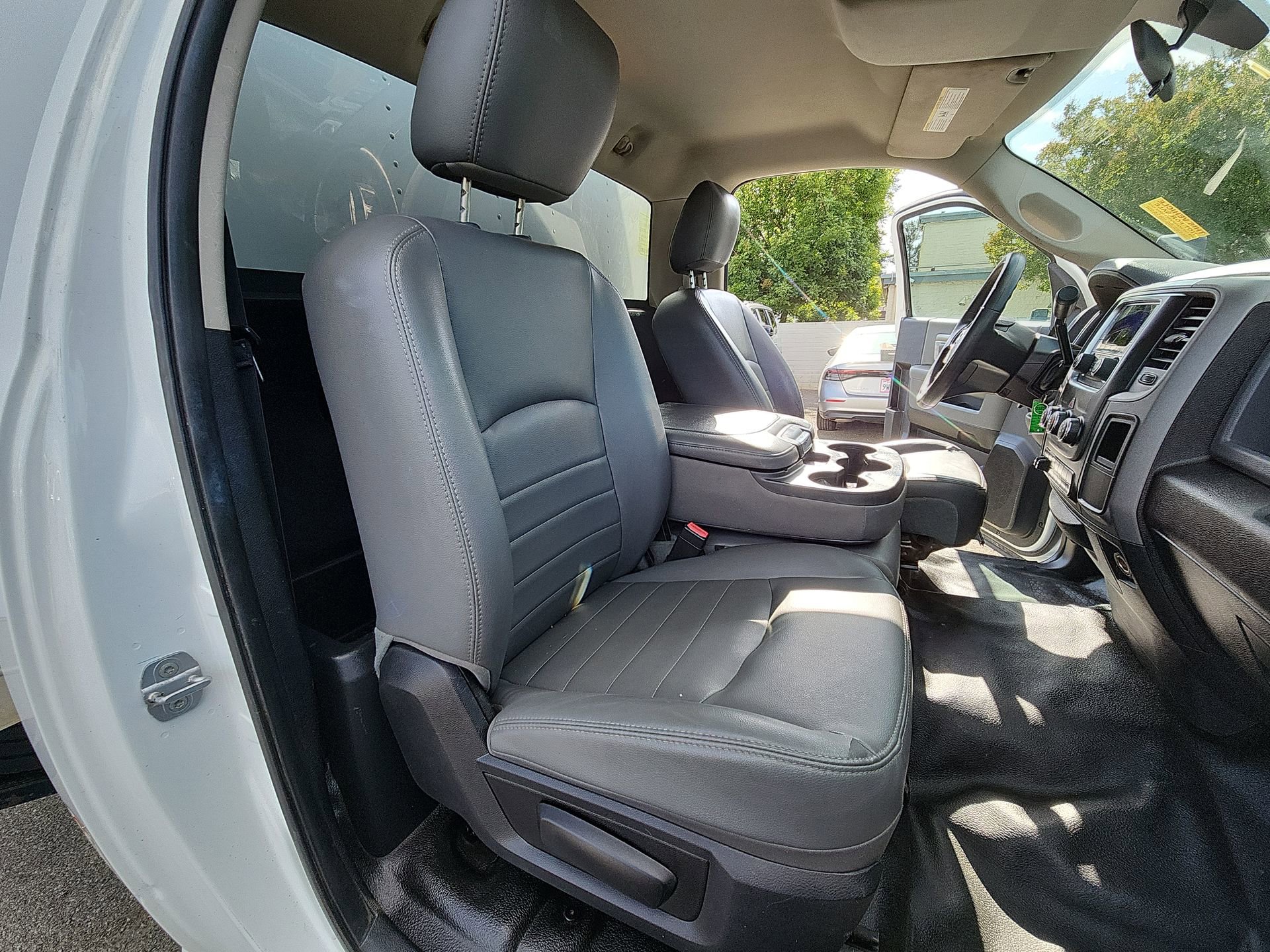 Used 2013 RAM 5500 Tradesman w/ PWR & Remote Entry Group RWD image 22
