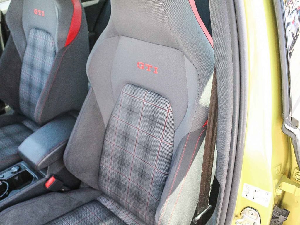 Used 2023 Volkswagen GTI 40th Anniversary Edition FWD image 26