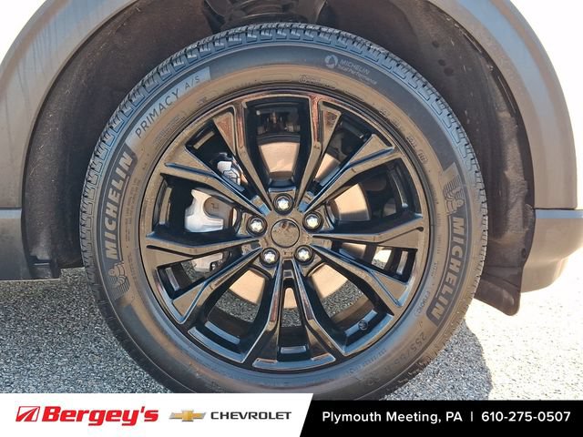 Used 2024 Ford Explorer XLT w/ Equipment Group 202A AWD/4WD image 10