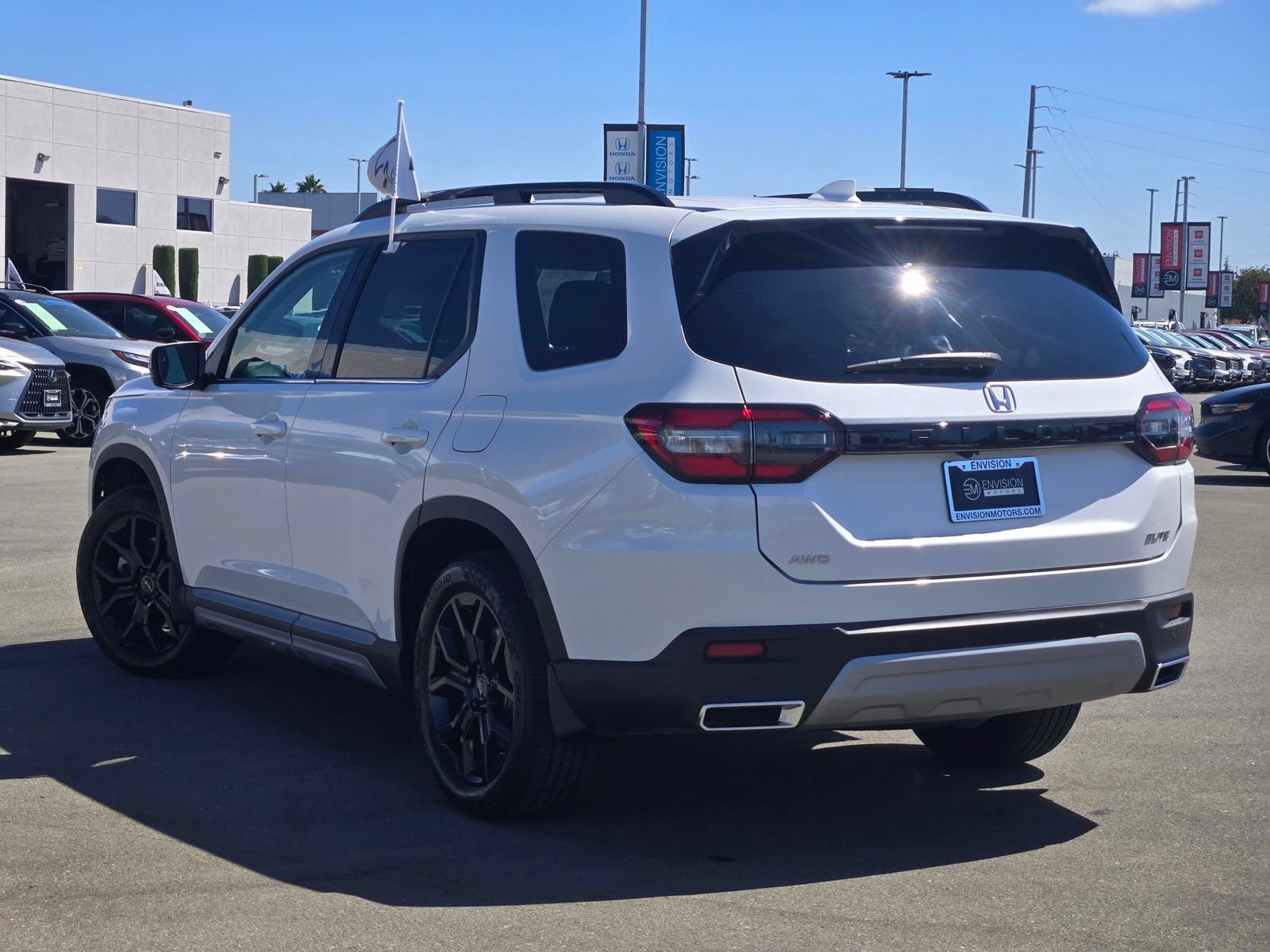 Certified 2025 Honda Pilot Elite image 5