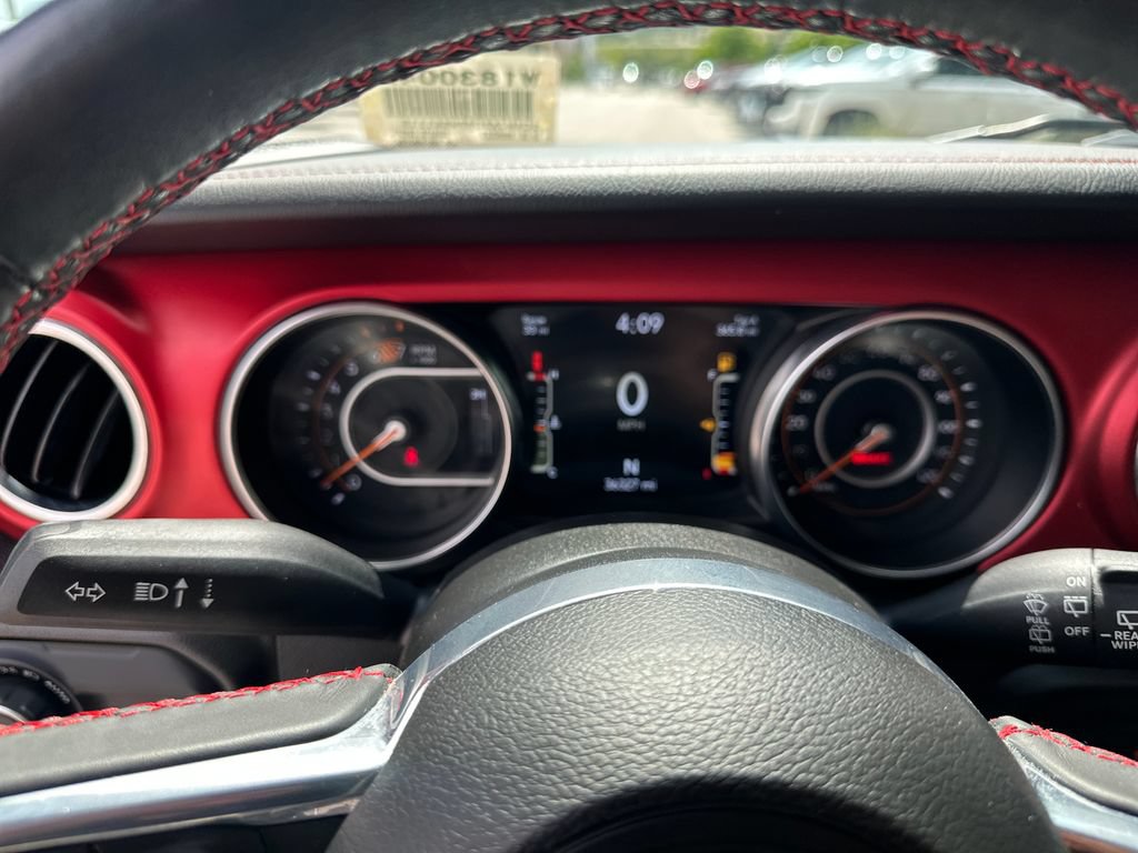 Used 2023 Jeep Wrangler Unlimited Rubicon w/ LED Lighting Group AWD/4WD image 25