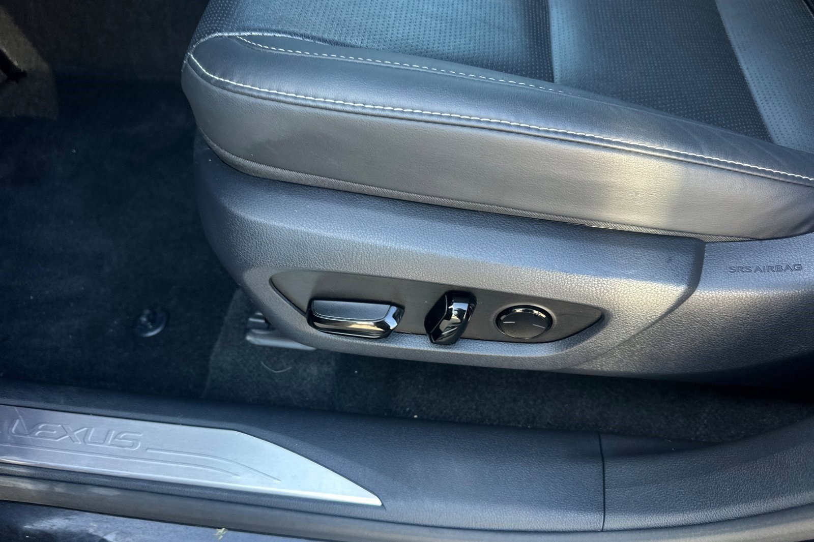 Used 2024 Lexus RX 350 FWD image 14