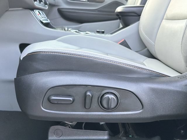 Used 2020 GMC Terrain SLT w/ Preferred Package FWD image 22
